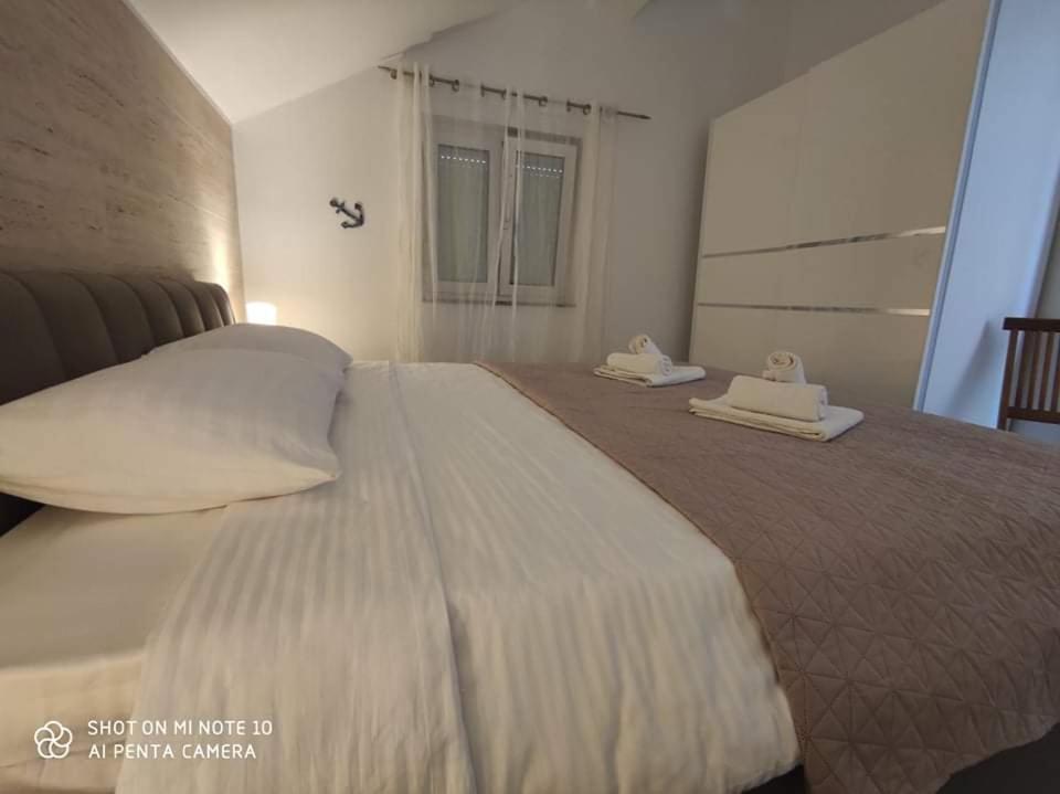 Apartments Zelic ซาดาร์ ภายนอก รูปภาพ